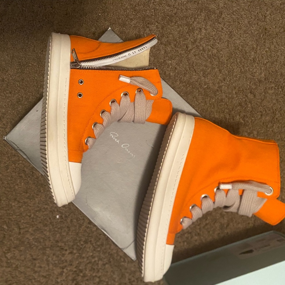 jumbo lace orange Rick Owen’s